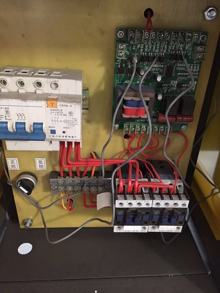 固力士 滾絲機(jī)