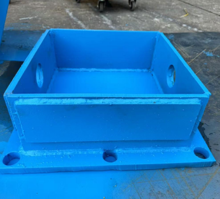 動支腿地腿(噴漆) 動支腿地腿(噴漆)